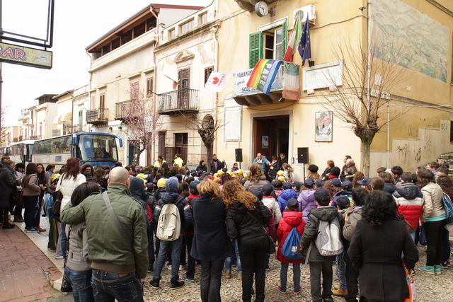 Raduno presso la sede del Parlamento della Legalit� di San Cipirrello