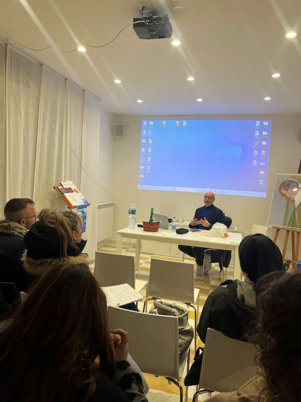 Momenti della presentazione del libro presso l'aula didattica della Casa Museo del Beato Puglisi