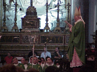 Il Cardinale Salvatore De Giorgi durante la celebrazione eucaristica
