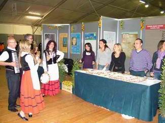 ... il contributo del gruppo folkloristico CASTELLANA FOLK