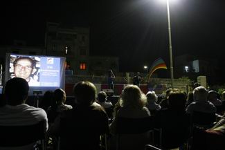 Centro Polivalente Sportivo. Momenti di musicalit� con Lello Analfino e Lino Costa dei 