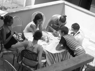 Si lavora in gruppo alle consegne