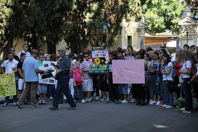 Cimitero S.Orsola: il corteo arriva al Cimitero