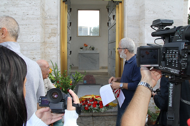 Momento dell'apertura della Cappella di Padre Puglisi (Un fiore per Puglisi)
