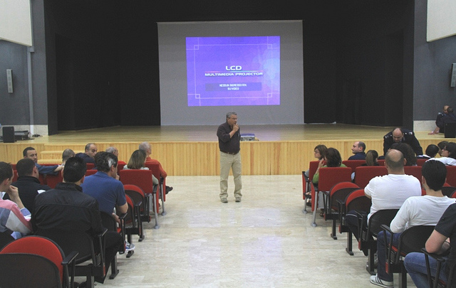 L'educatore, Nicola Sposito, presenta il film 