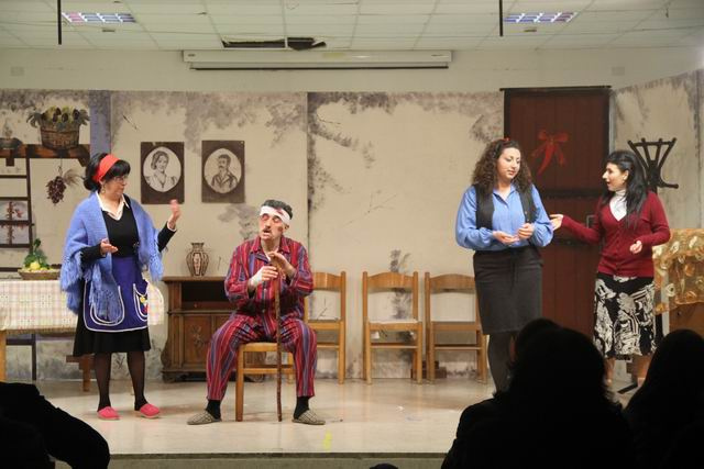 Commedia teatrale in siciliano portata in scena dalla compagnia 