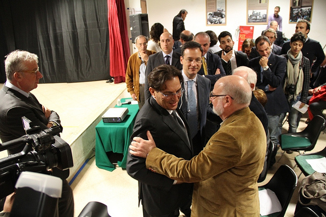 Il Presidente della Regione Sicilia, Rosario Crocetta, saluta i familiari di Padre Pino Puglisi
