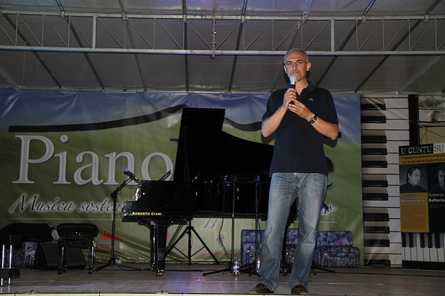 Maurizio Artale, presenta gli artisti e la figura di Padre Pino Puglisi