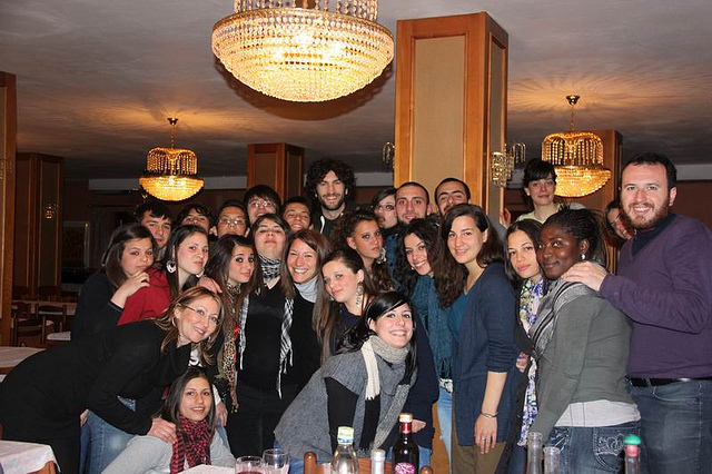 Momento di convivialit� con i ragazzi della Cittadella per il compleanno di un'operatrice