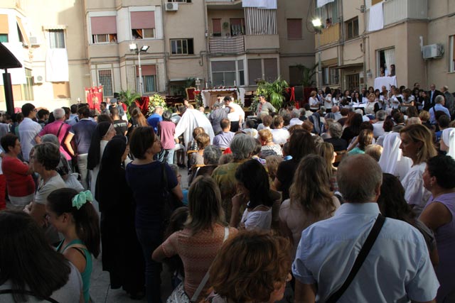 Tutto pronto per la Celebrazione Eucaristica a piazzale Anita Garibaldi