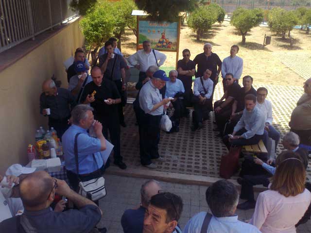 I sacerdoti della diocesi di Patti (ME) in visita al Centro di Accoglienza Padre Nostro