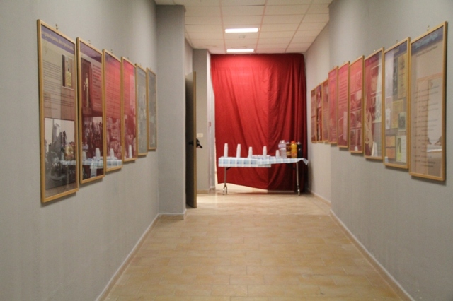 Allestimento dell'ala laterale dell'auditorium