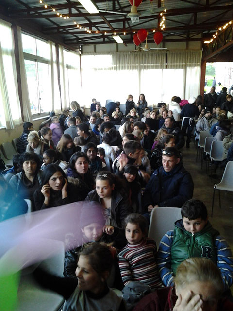Alcuni momenti della festa multietnica della Befana a Casteldaccia