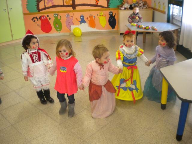 Un girotondo carnevalesco