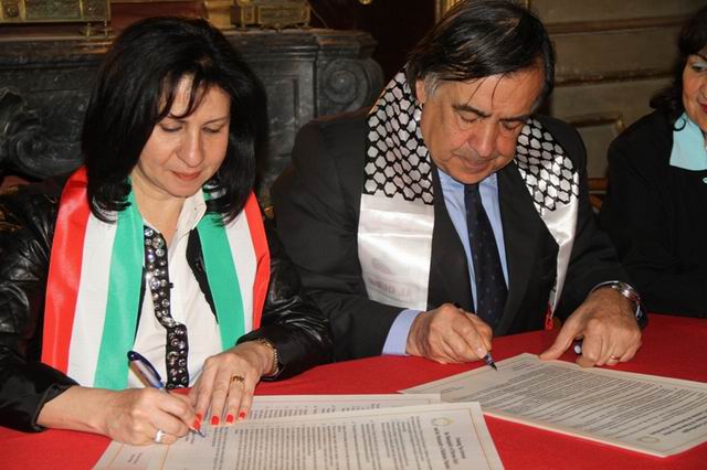 Nella foto: il Sindaco di Betlemme Vera George Mousa Baboun e Maurizio Artale