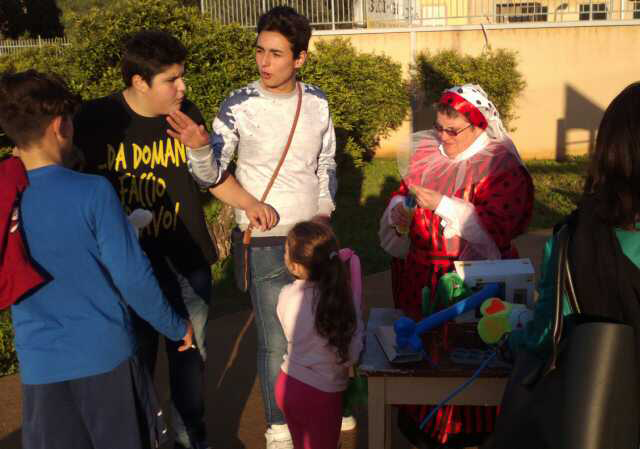 Durante le attivit� con Suor Cristina...