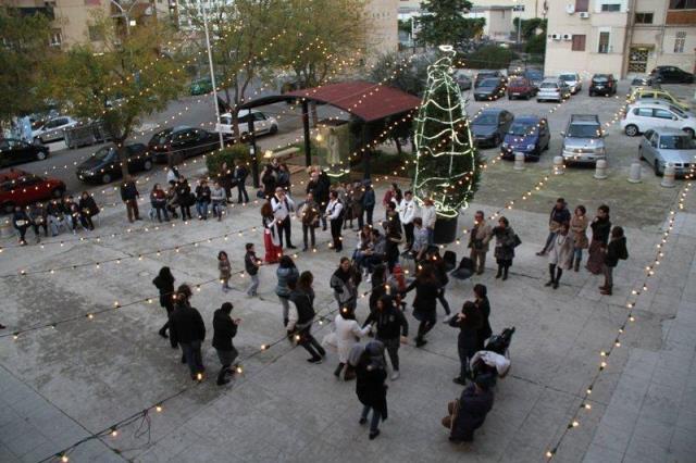 Natale in Casa Puglisi: le luminarie a p.le Anita Garibaldi