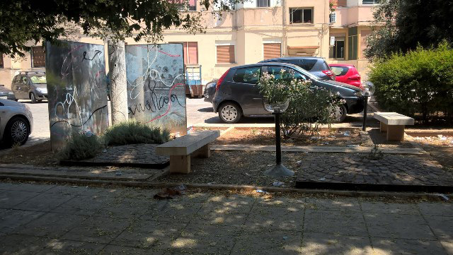 Atto vandalico a piazzale Anita Garibaldi