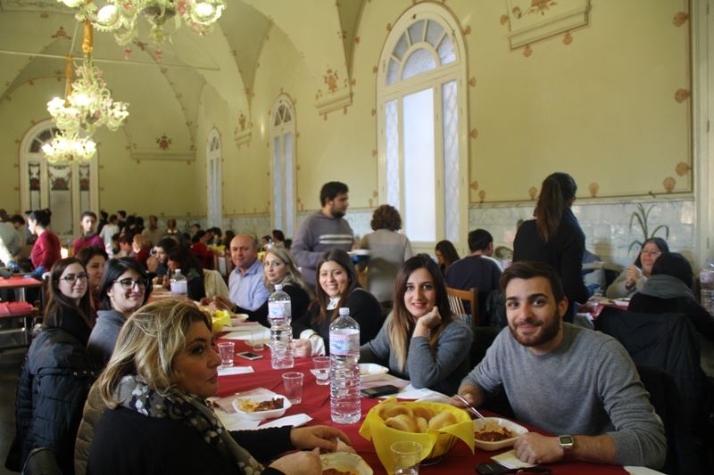 19 dicembre 2015. Momenti del pranzo di natale con le famiglie del territorio presso l'Educandato Maria Adelaide di Palermo
