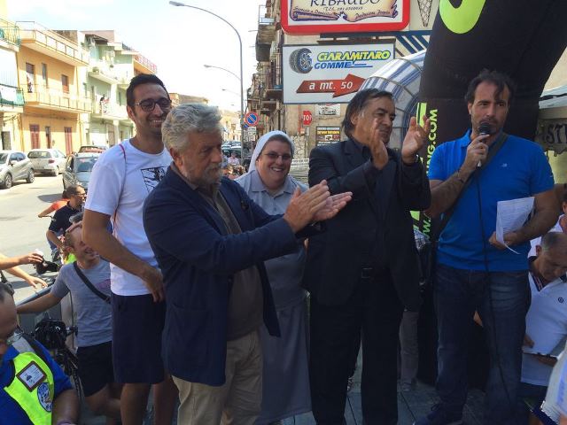 Cicloturistica 'Pedala per Palermo': Leoluca Orlando, Sindaco di Palermo; Giuseppe Gini, Assessore allo Sport; Antonio Tomaselli, Presidente della Seconda Circoscrizione
