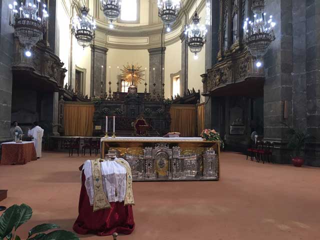 La cotta e la stola del Beato Giuseppe Puglisi nel Pantheon palermitano, la Chiesa di San Domenico