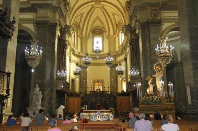 Alcuni momenti durante la S. Messa presso la chiesa di S. Domenico