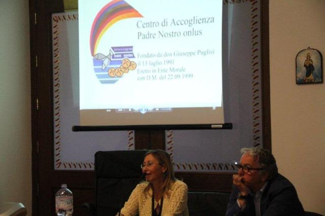 Convegno a San Cipirello. Rosalba Razzano, volontaria de Centro di Accoglienza Padre Nostro