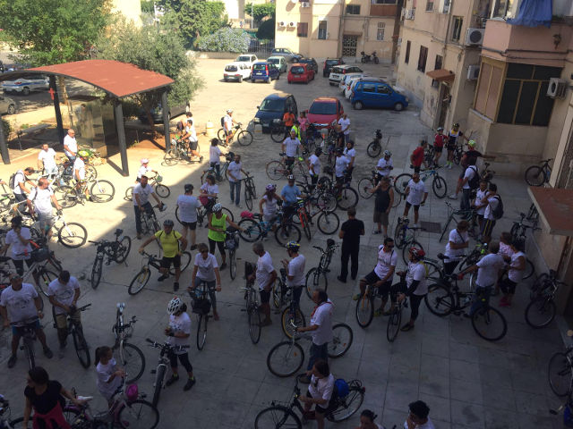 In bici sui luoghi di 3P. Arrivo a piazzale Anita Garibaldi (Casa-Museo)