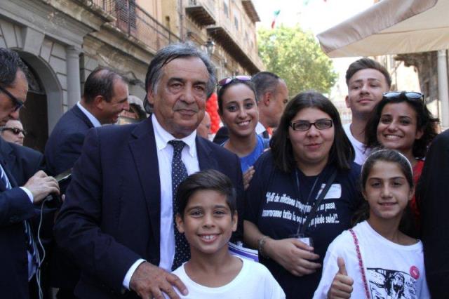 I nostri bambini con il Sindaco di Palermo, prof. Leoluca Orlando