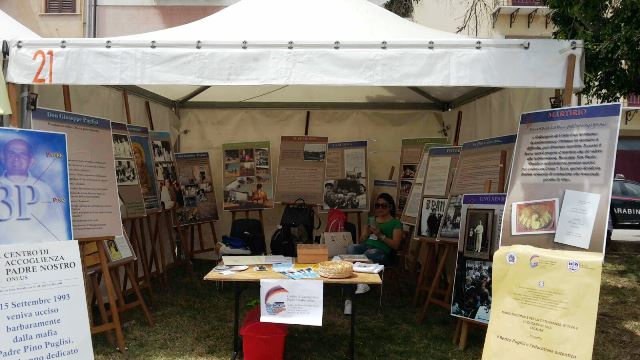XXIV anniversario strage di Capaci. Lo stand del Centro di Accoglienza Padre Nostro a Piazza Magione