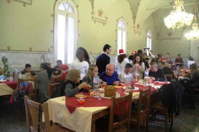 Pranzo di Natale presso l'Educandato Maria Adelaide di Palermo