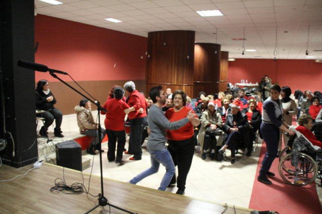Festa di Natale anziani di Brancaccio e Falsomiele