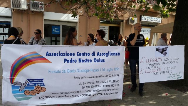 Durante il sit-in Maurizio Artale incontra il Prefetto e il Questore di Palermo