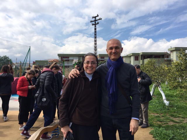 Foto con Maurizio Artale, presidente del Centro di Accoglienza Padre Nostro