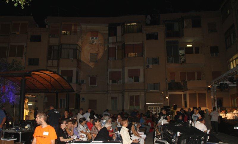 Alcuni momenti durante la veglia di preghiera