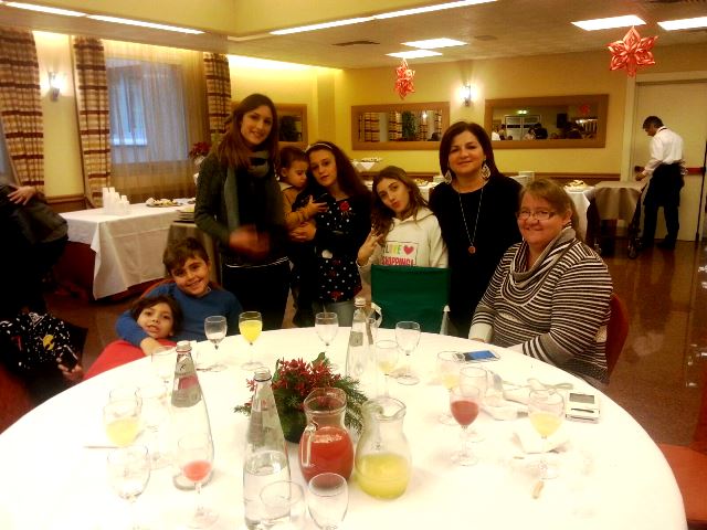 Pranzo per le famiglie e i bambini del quartiere San Filippo Neri