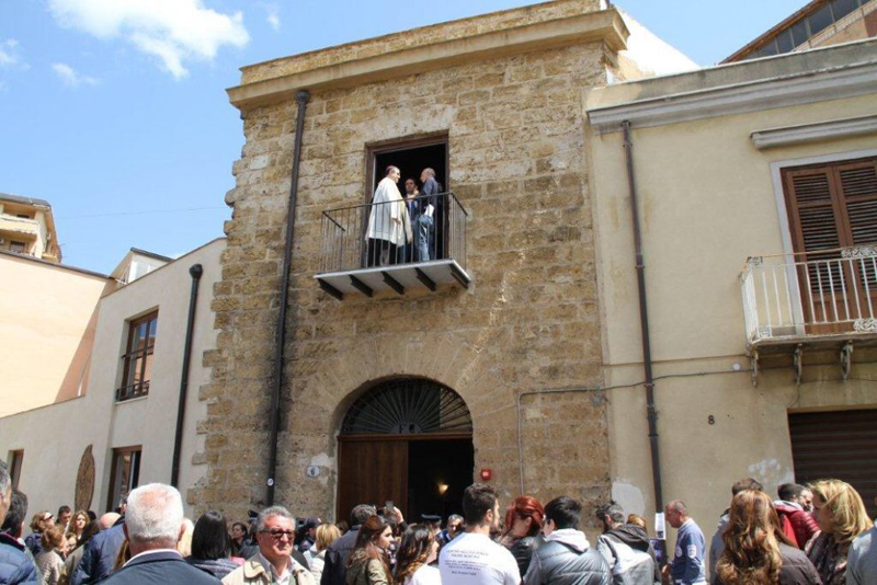 Mons. Corrado Lorefice, Arcivescovo di Palermo, e Maurizio Artale, Presidente del Centro di Accoglienza Padre Nostro