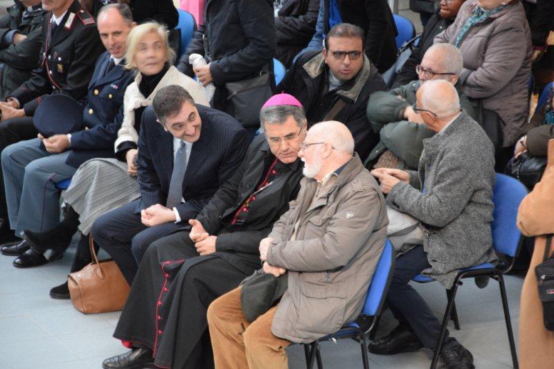 Mons. Corrado Lorefice,  Arcivescovo di Palermo; Francesco Puglisi, fratello del Beato; Andrea Tommaselli, Dirigente Scolastico