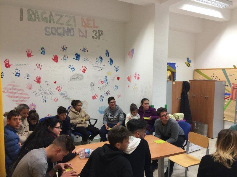 Animazione Festa di Natale alle famiglie condotta dai giovani e giovanissimi del Centro di Accoglienza Padre Nostro, 'I Ragazzi del Sogno di 3P' (20 dicembre)