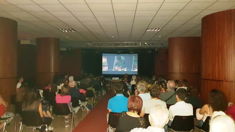 La partecipazione delle famiglie al Teatro Brancaccio per la proiezione