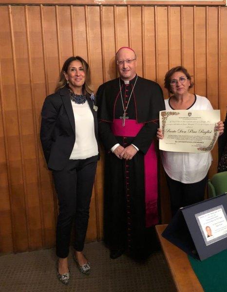 Dott.ssa Valeria Mandal�, Mons. Guglielmo Giombanco e Giusy Puglisi