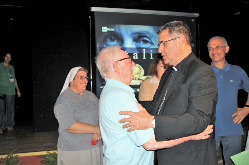 Momento di saluti tra Gaetano Puglisi fratello del Beato Giuseppe Puglisi e Mons. Corrado Lorefice