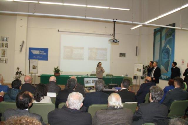 Presentazione del francobollo in memoria del XXV anniversario dell'uccisione di Padre Pino Puglisi, presenti in sala: Pres.  Maurizio Artale del Centro di Accoglienza Padre Nostro (per Padre Puglisi); Antonino Foti -  Capo Area Sicilia; On. Tot� Cordaro ( in rappresentanza del Sindaco); Vicario Episcopale Don Leoluca Pasqua (in rappresentanza dell'Arcivescovo
Lorefice); Assessore Giuseppe Mattina ( in rappresentanza del Sindaco); Dott. Giovanni La Fiura del centro Studi e Documentazione Peppino Impastato
( per Peppino Impastato); Dott. Fabio Gregori (Resp. Filatelia Nazionale); Francesco Puglisi (fratello di Padre Pino Puglisi); Maria Luisa Impastato ( Nipote di Peppino Impastato)