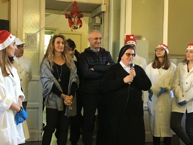 Le parole di Suor Cristina, volontari al Centro Padre Nostro