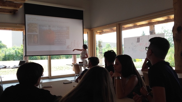 Workshop sulla nutrizione e visita medica con l'oligoscan per la misurazione  dei metalli pesanti presenti nel nostro organismo con la dr.ssa Rita Lecca