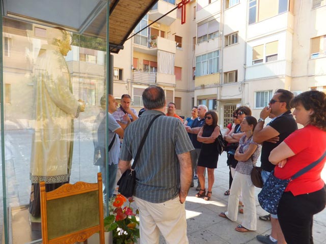 Gruppo di coppie che frequentano la parrocchia di Maria SS. Annunziata di Sfaranda, Castell�Umberto (ME)
