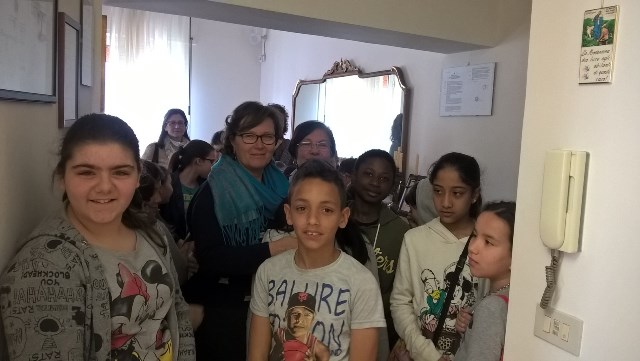 Scolaresca della scuola 'Rita Atria' di Palermo in visita alla Casa-Museo del Beato Puglisi