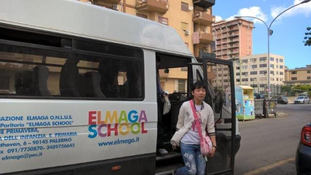 Gli studenti della scuola privata Elmaga School di Palermo in visita presso la Casa-Museo del Beato Puglisi