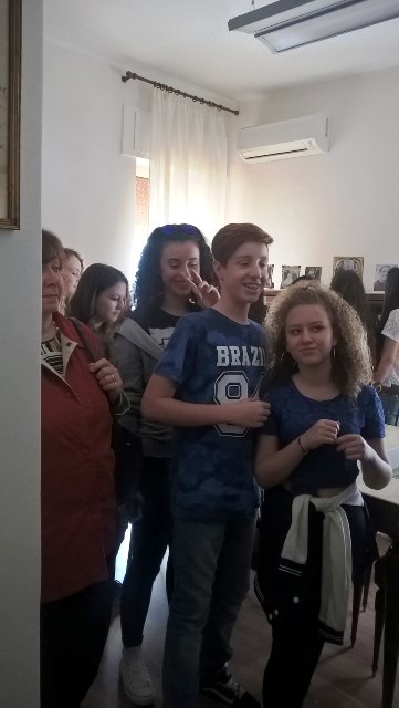 Studenti della Scuola media Don Milani di Palermo alla Casa-Museo del Beato Puglisi