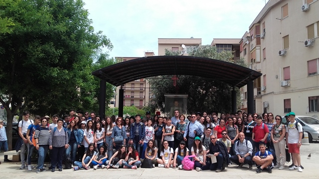 Studenti della Scuola Secondaria di 1� grado G. Mazzini - Adrano (CT)